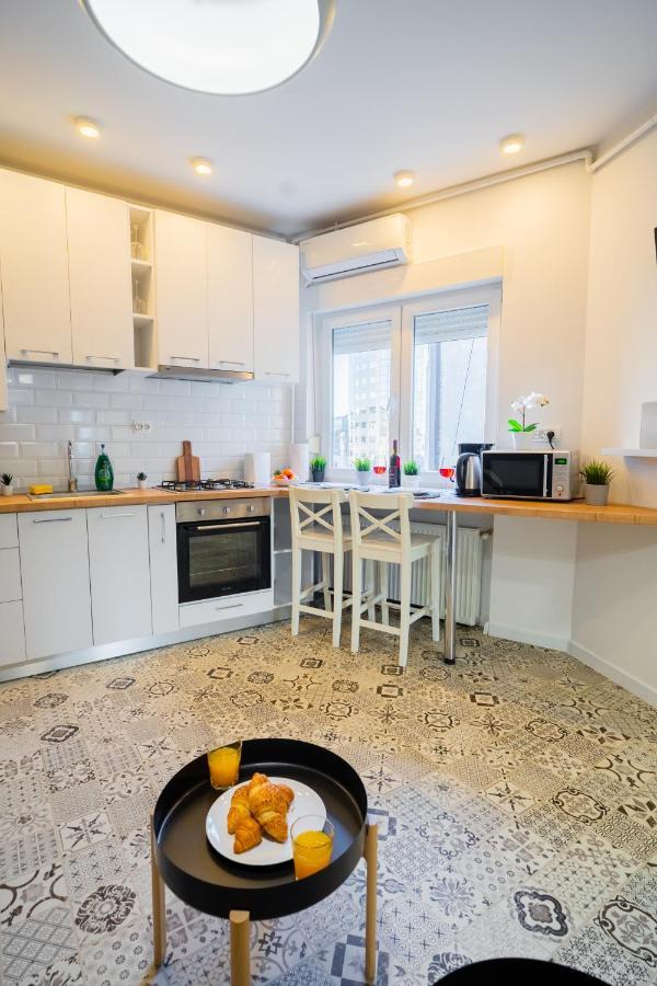 One Bedroom Flat In Bucharest'S Historic District Exterior photo