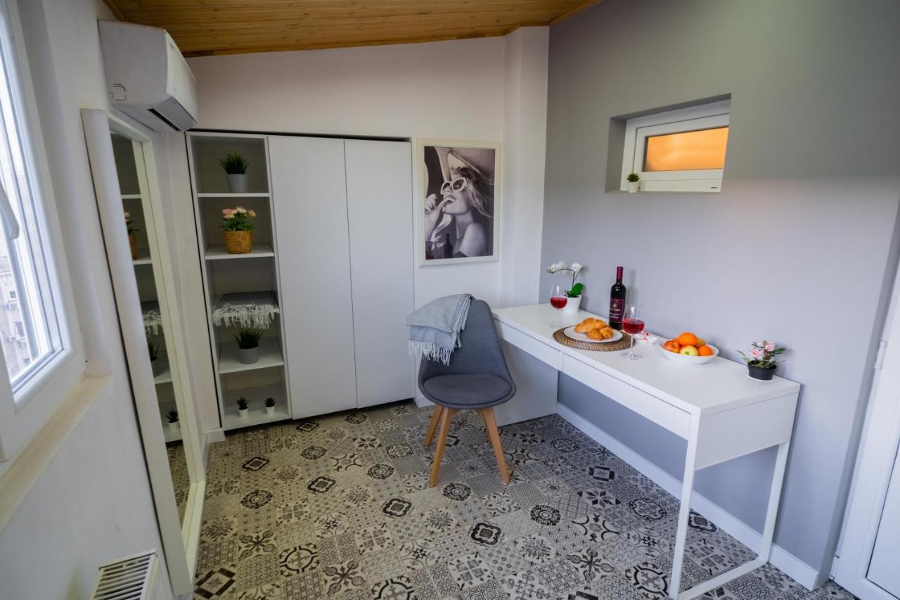 One Bedroom Flat In Bucharest'S Historic District Exterior photo